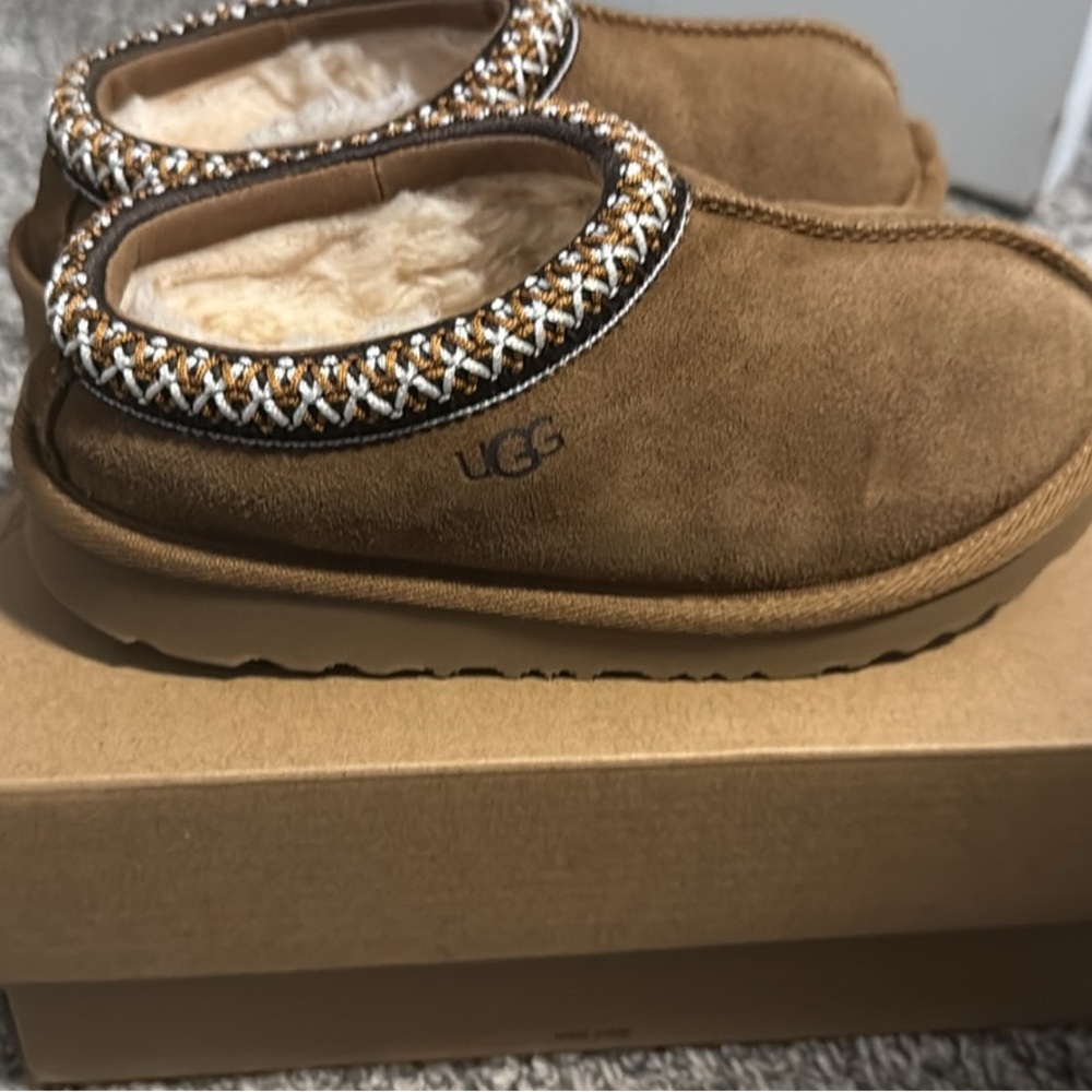 UGG Kids Moccasins in Brown